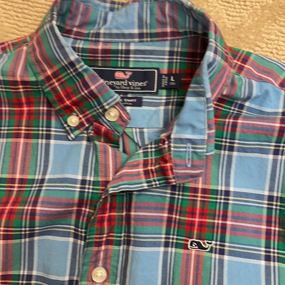 Vineyard Vine boys holiday button down 16 large - Picture 2 of 3